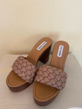 Steve Madden Braided Platform Slide Sandal in Tan